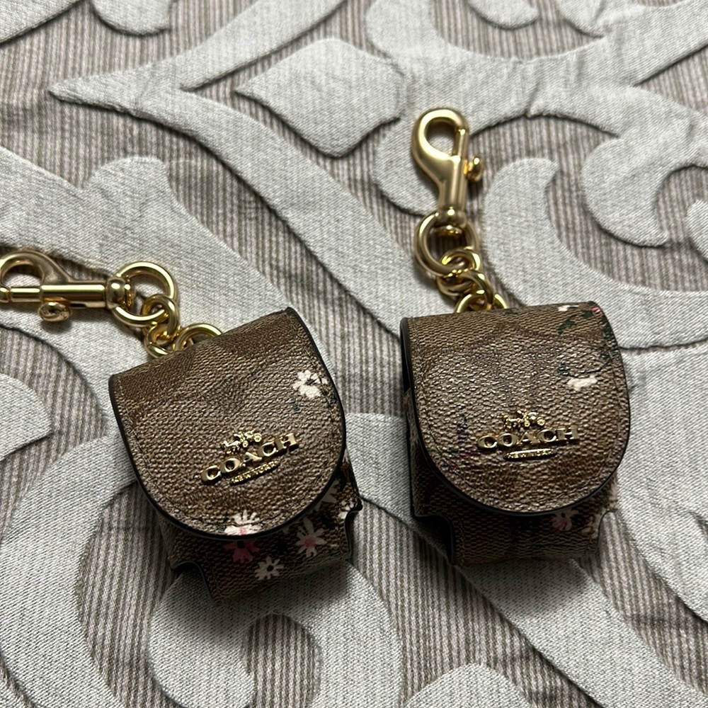 Coach Airpods Holder (2 available)